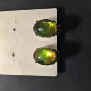Zentall Vintage Gold Tone Green Domed Oval Clip On Statement Earrings